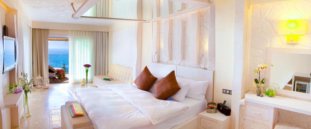 Peninsula Gardens Hotel - Adults Only カシュ 部屋 写真